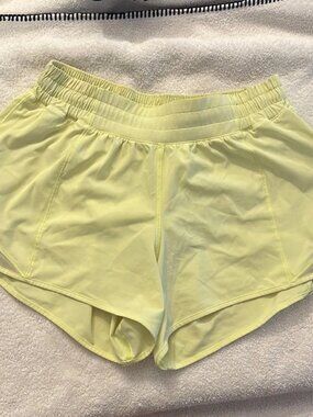 Lululemon hotty hot shorts 8 tall